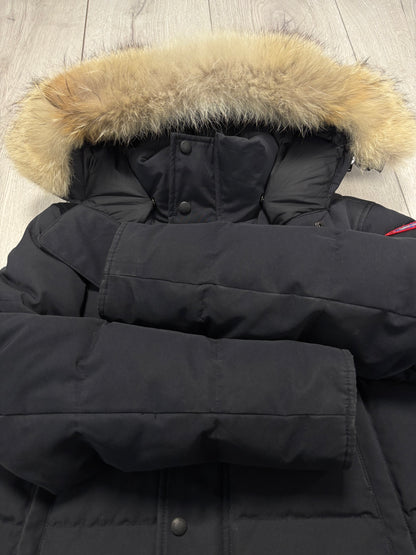Canada Goose Navy Wyndham Parka (M)