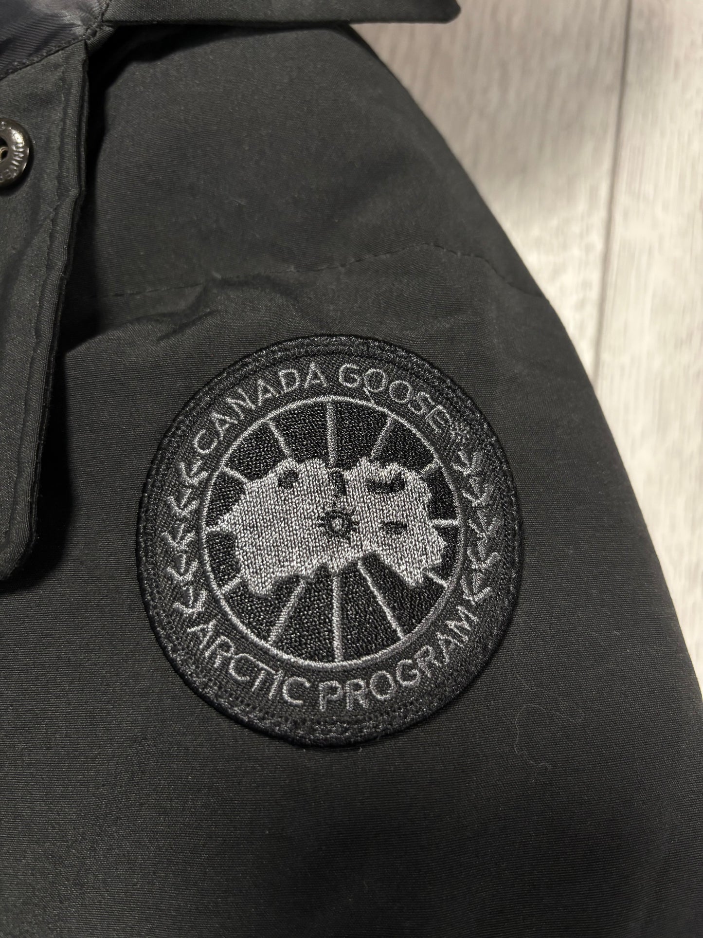 Canada Goose Black Badge Wyndham Parka (S)