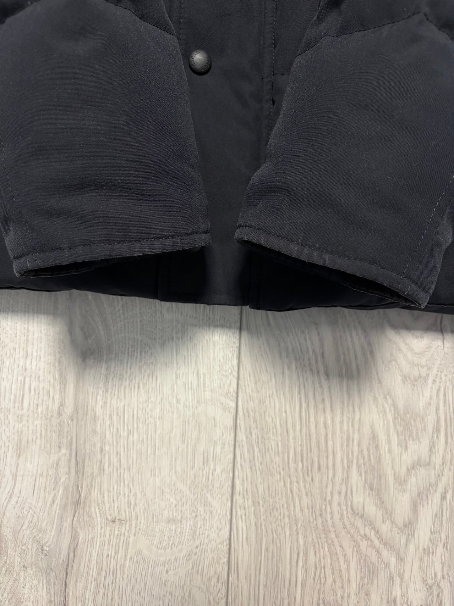 Canada Goose Navy Wyndham Parka (M)