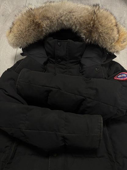 Canada Goose Black Wyndham Parka (M)