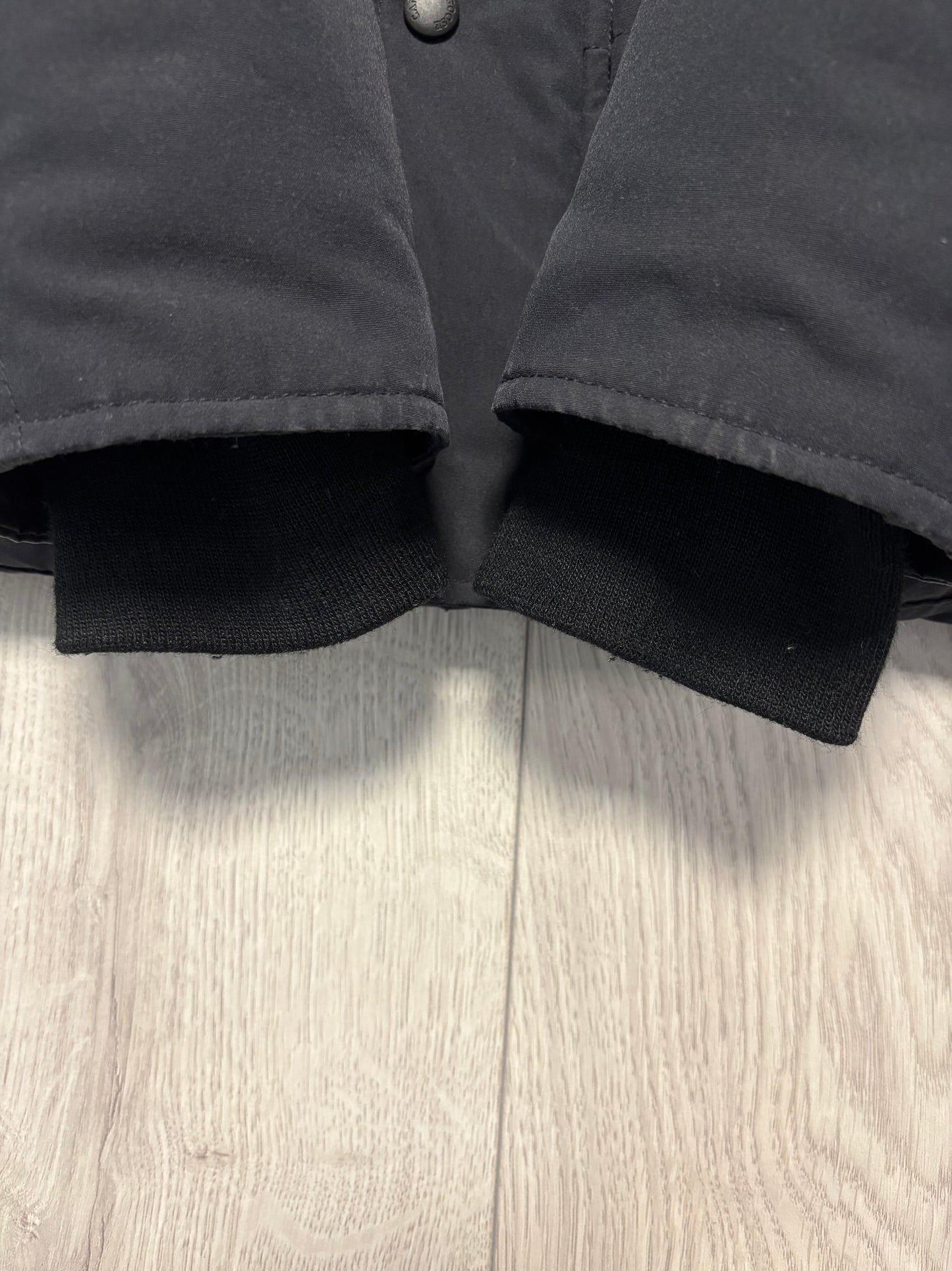 Canada Goose Navy Wyndham Parka (M)