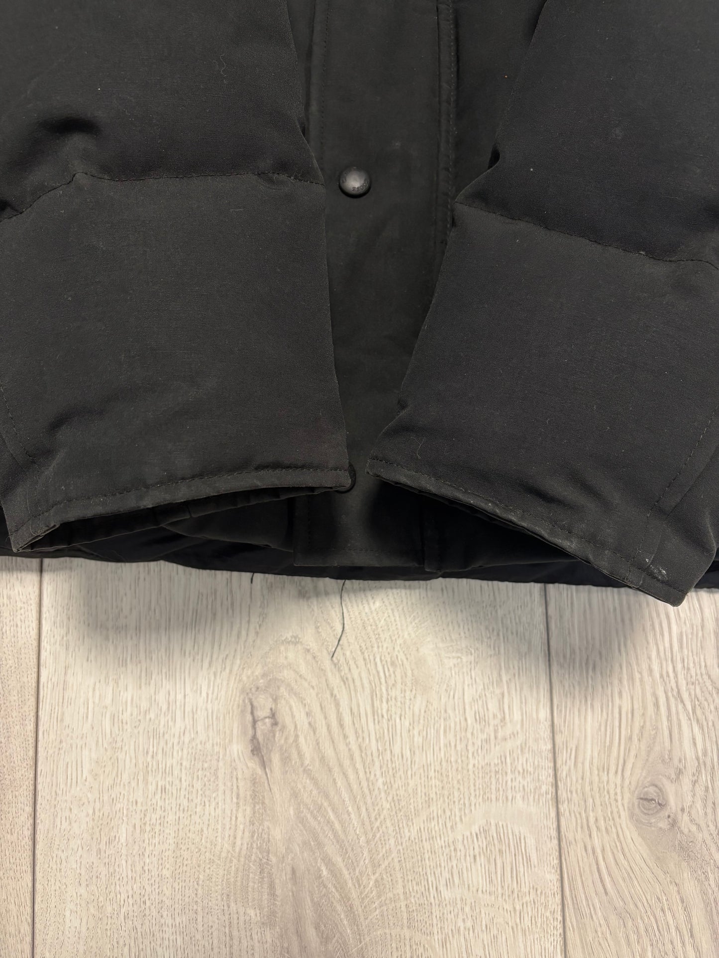 Canada Goose Black Badge Wyndham Parka (XL)