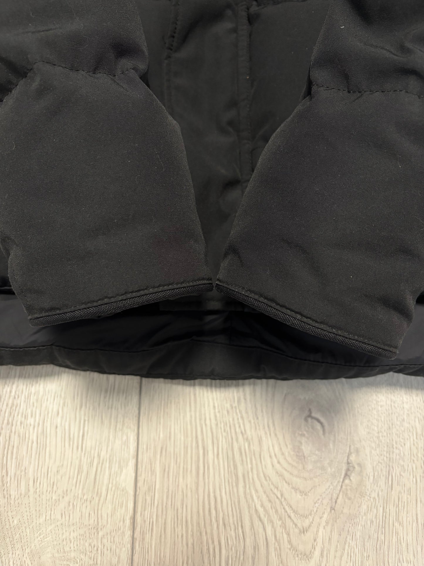 Canada Goose Black MacMillan Parka (M)