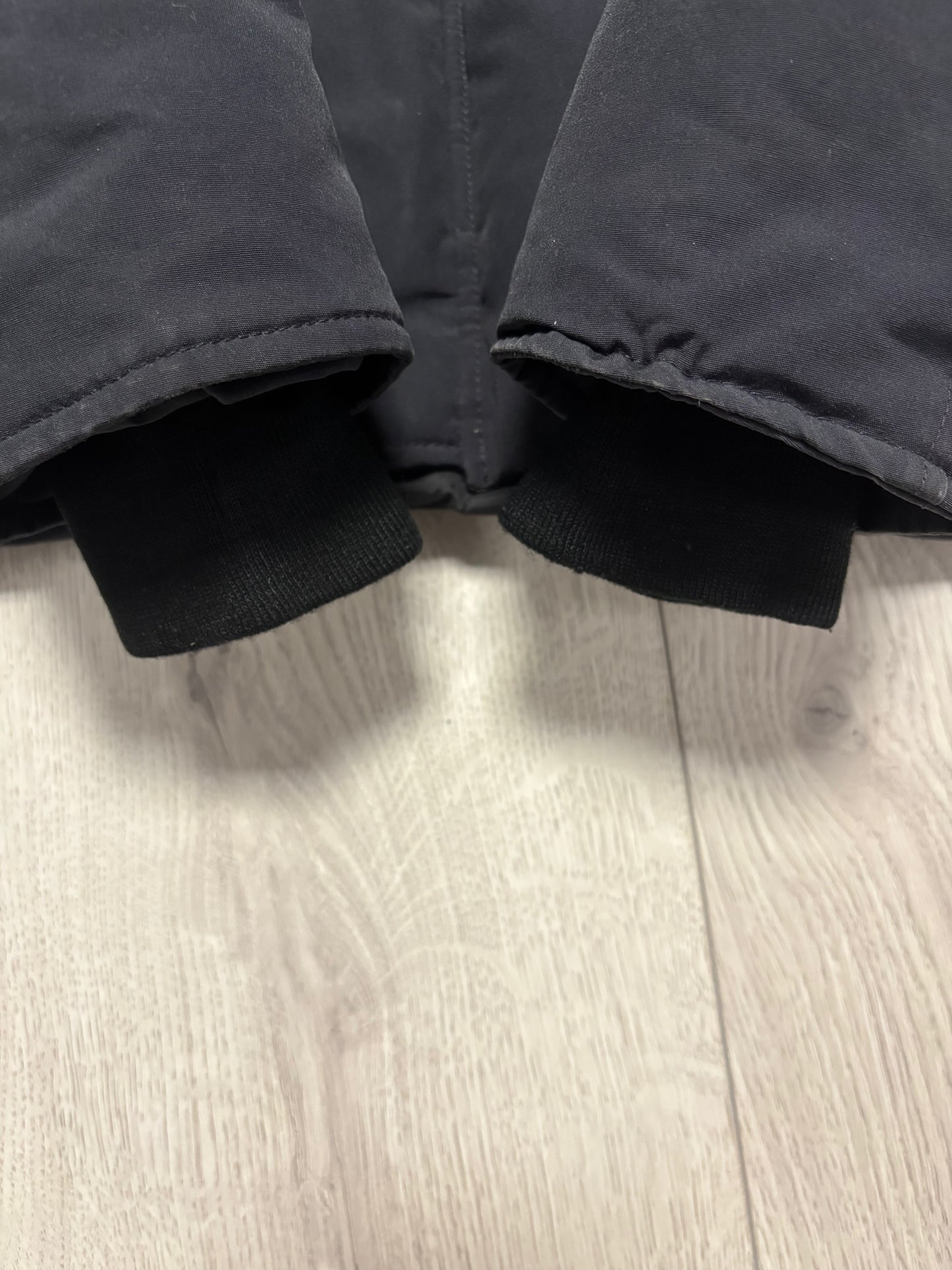 Canada Goose Navy Wyndham Parka (M)