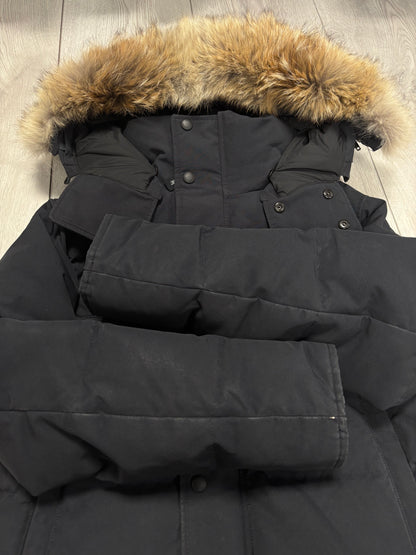 Canada Goose Navy Wyndham Parka (M)