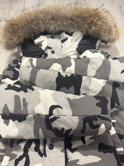 Canada Goose Snow Camo Black Badge Wyndham Parka (S)