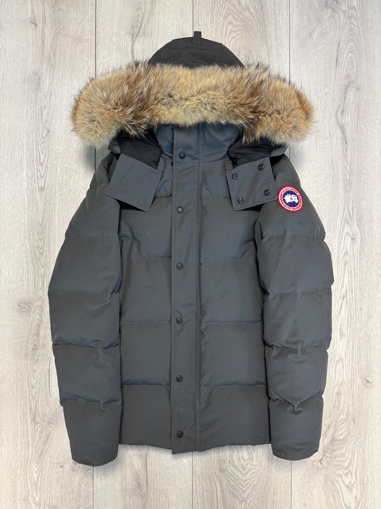 Canada Goose Graphite Wyndham Parka (L)