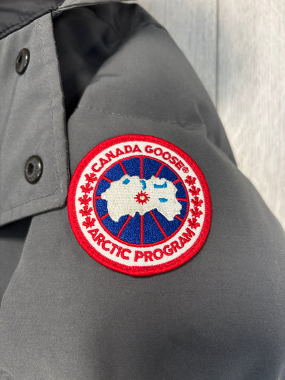 Canada Goose Graphite Wyndham Parka (L)