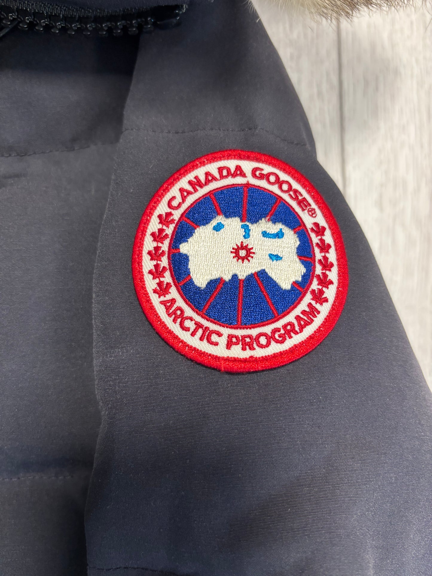 Canada Goose Navy Shelburne Women’s Parka (M)