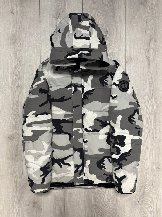 Canada Goose Snow Camo Macmillan Parka (L)