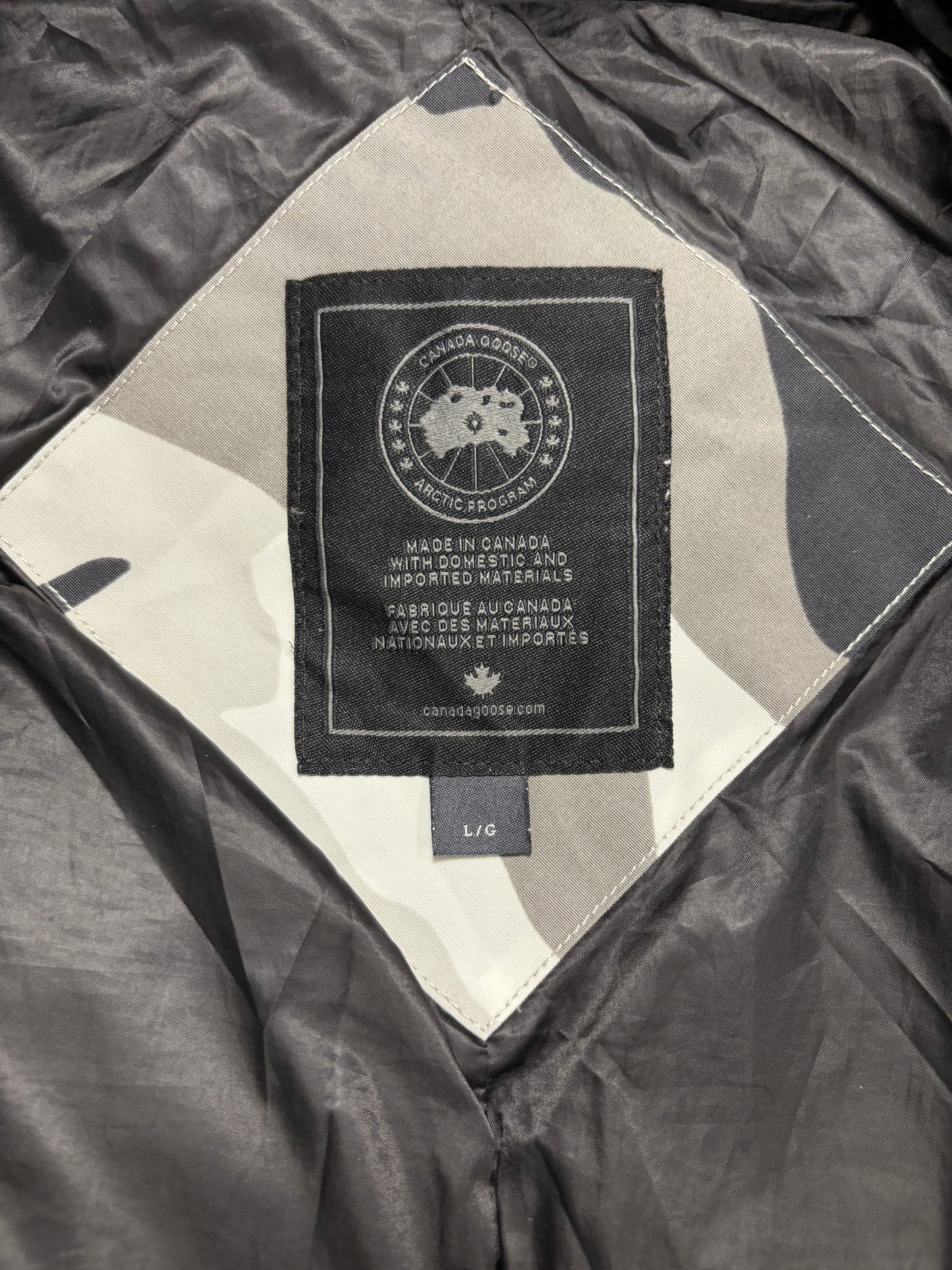 Canada Goose Snow Camo Macmillan Parka (L)