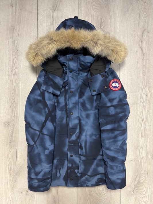 Canada Goose Blue Abstract Wyndham Parka (XS)