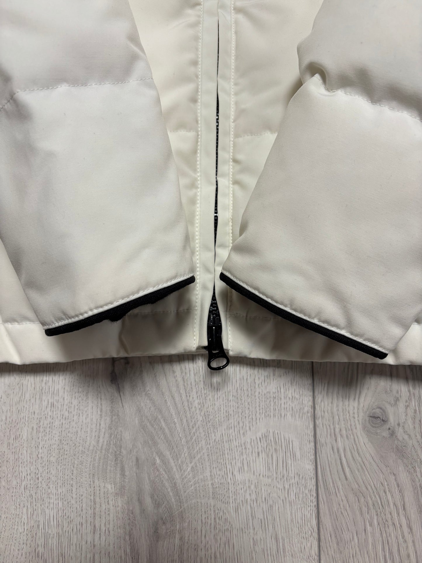 Canada Goose White Chelsea Women’s Parka