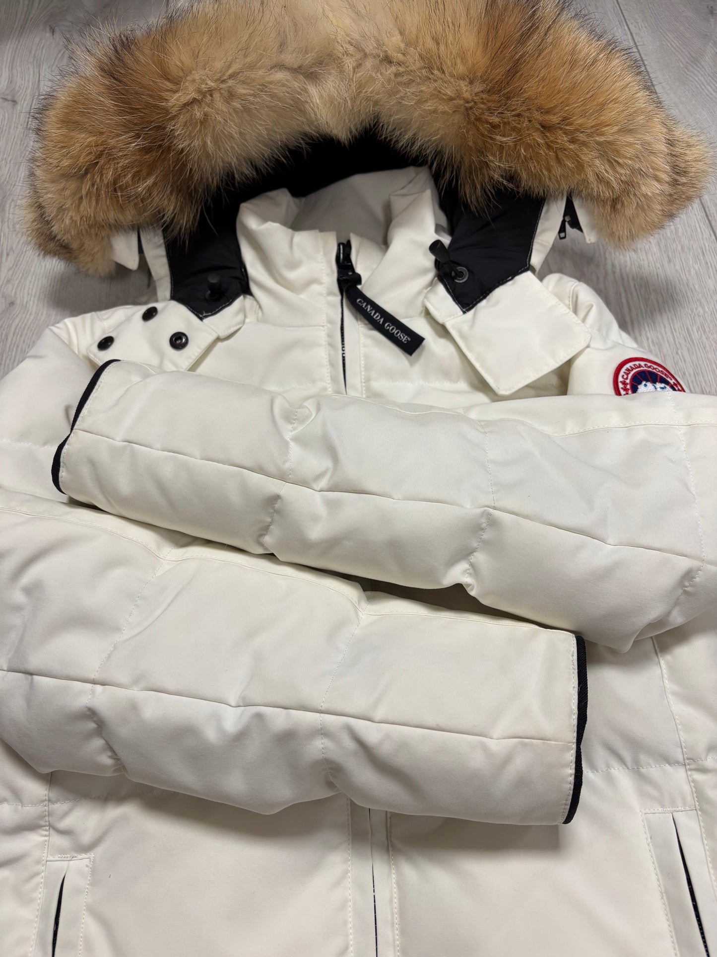 Canada Goose White Chelsea Women’s Parka