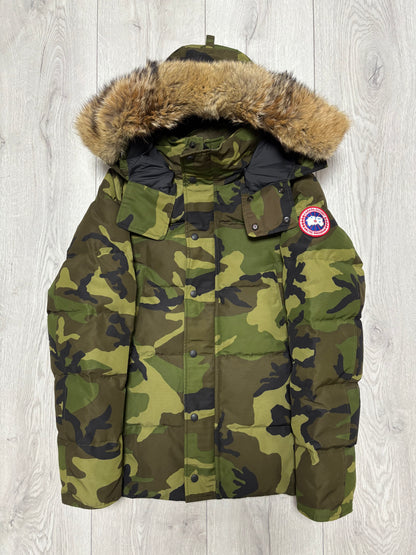 Canada Goos Green Camo Wyndham Parka