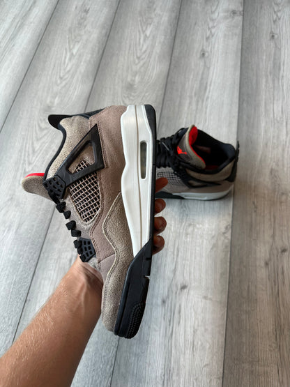 Jordan 4 Taupe Haze