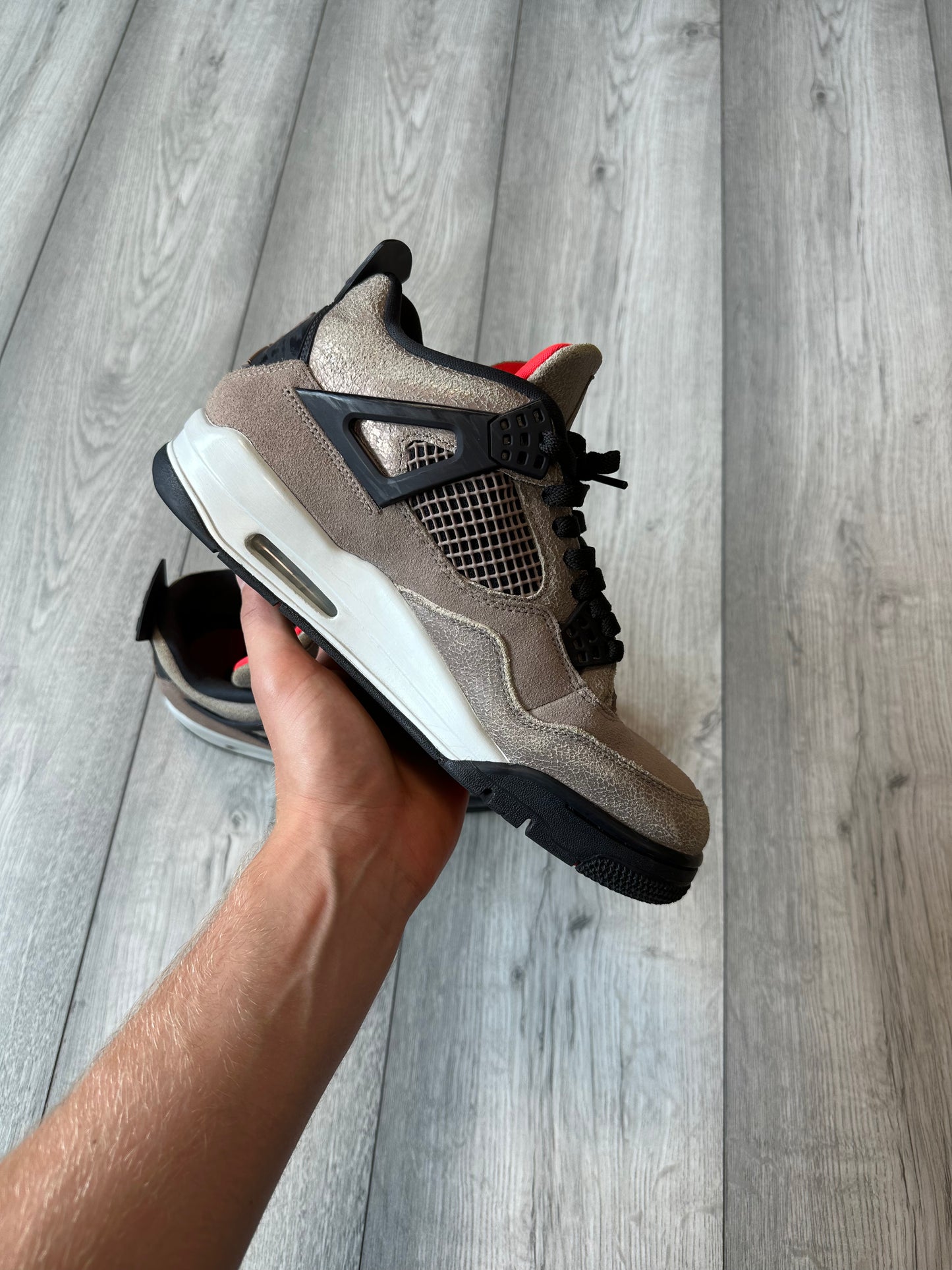 Jordan 4 Taupe Haze