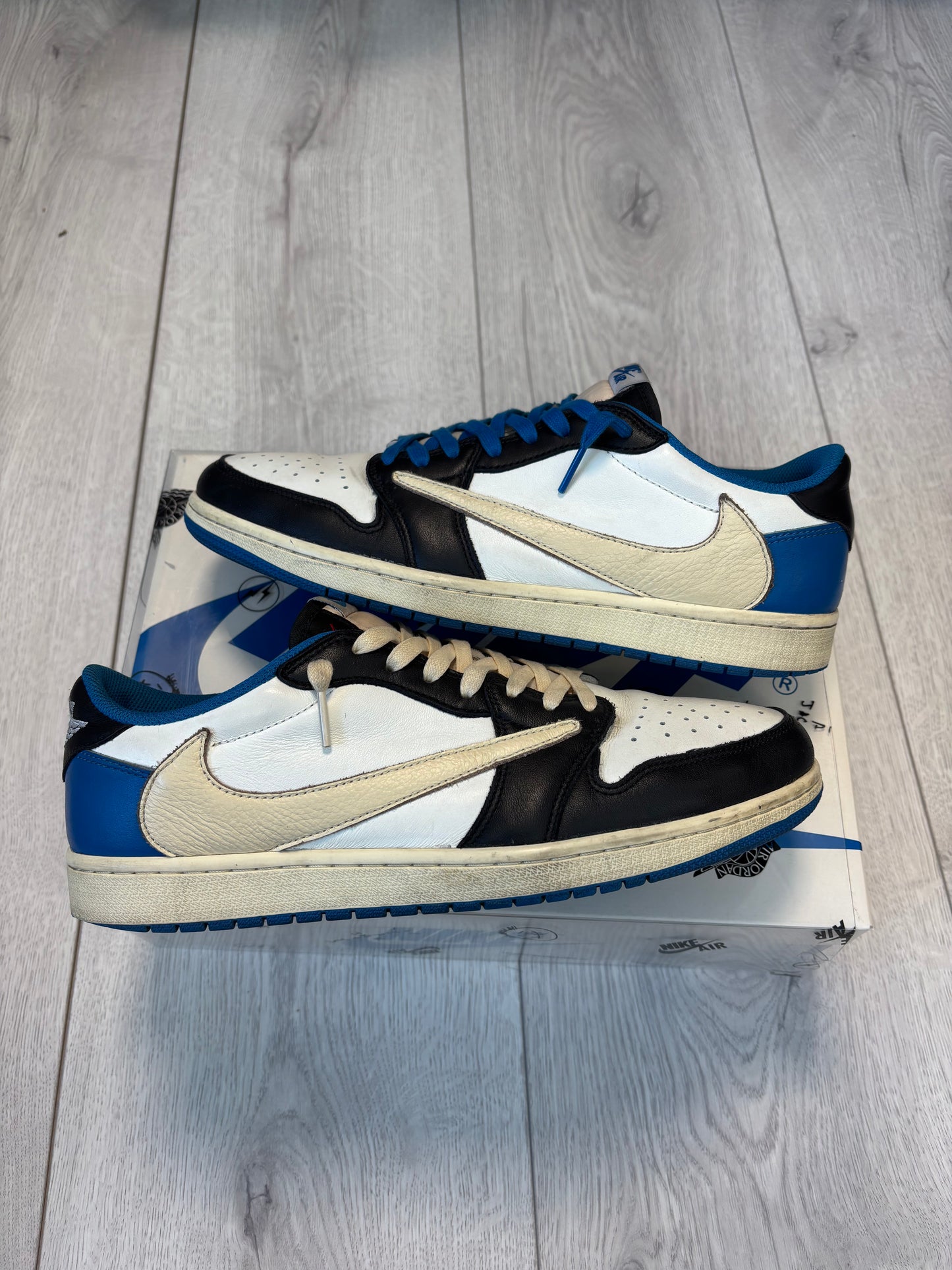 Travis Scott Jordan 1 Fragment Low